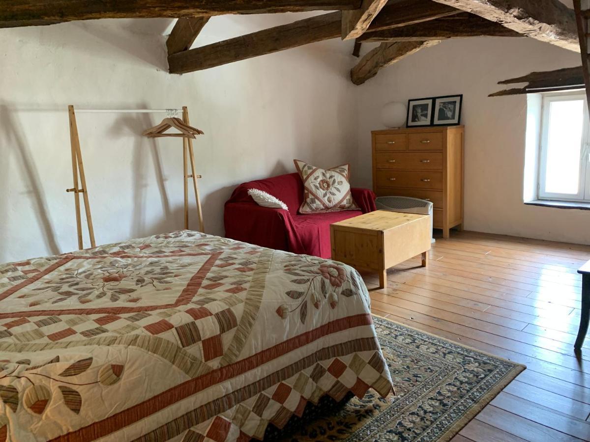Townhouse 26 Chambres D'Hotes Civray Hotel Zewnętrze zdjęcie